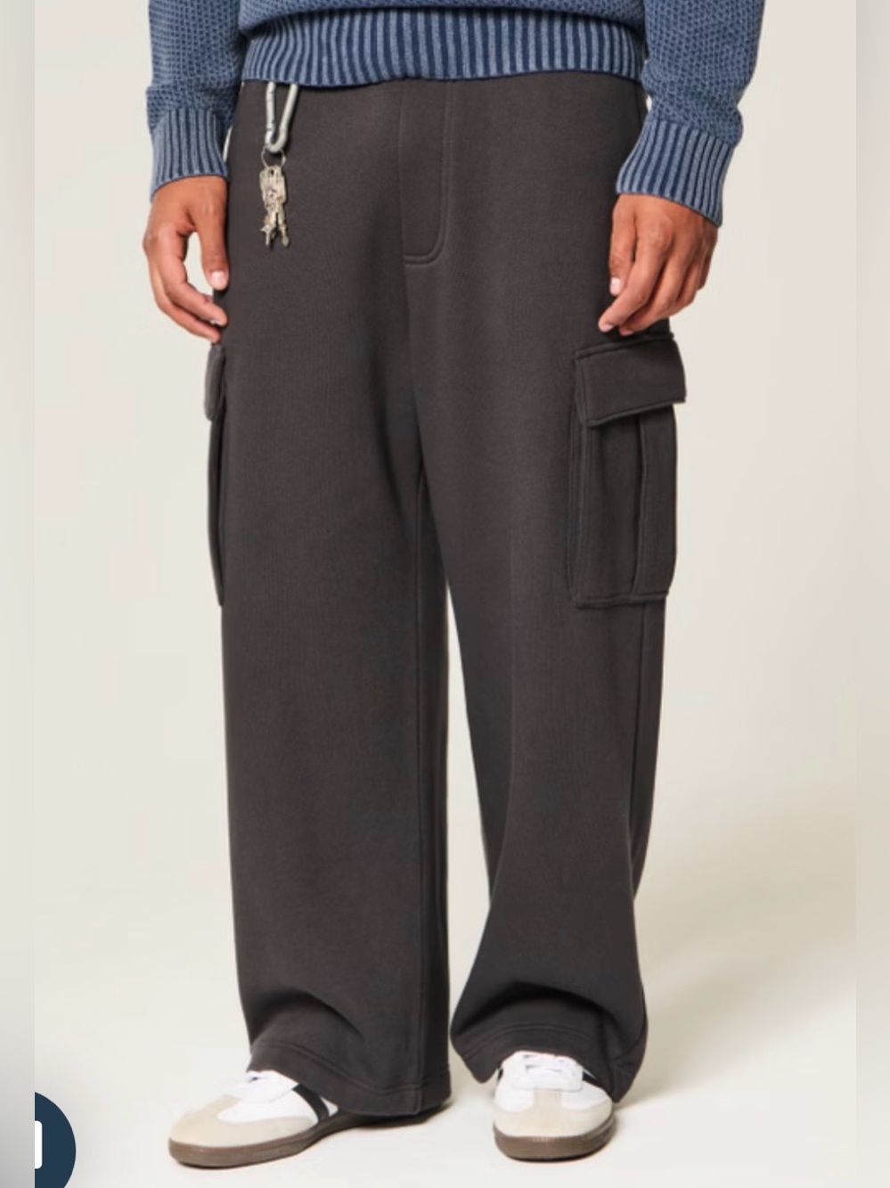 Hollister Feel Good Super Baggy Cargo Sweatpants